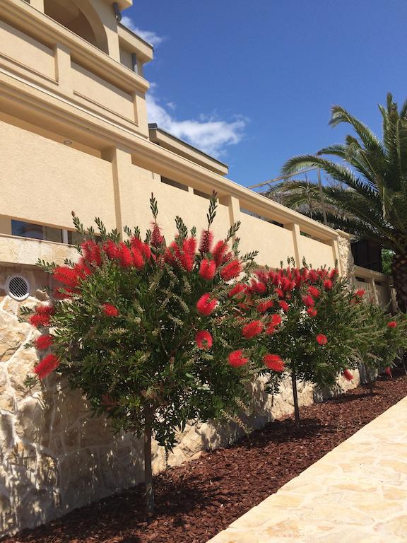 Paradise Resort Vanesa Vir Zewnętrze zdjęcie
