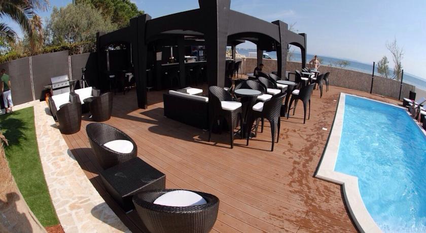 Paradise Resort Vanesa Vir Zewnętrze zdjęcie