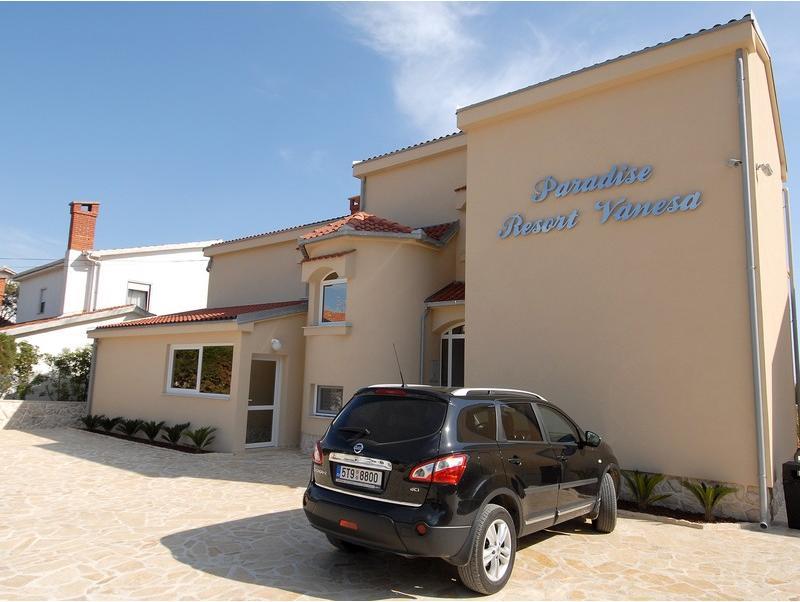 Paradise Resort Vanesa Vir Zewnętrze zdjęcie